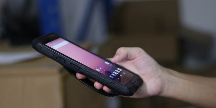 南京建筑加固手持机——建筑安全的智能守护者